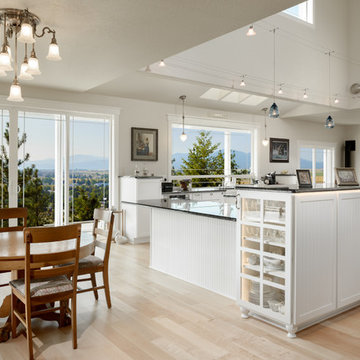 Craftsman Kitchen with Open Floor Plan
