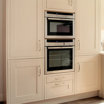 Cream shaker kitchen with built in appliances