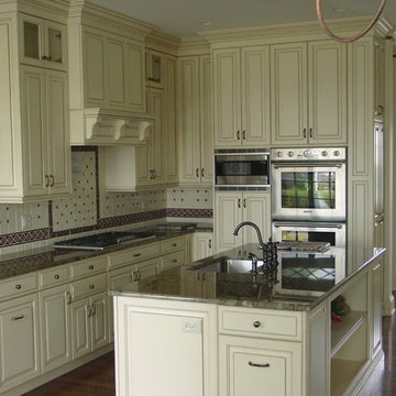 Creamy Tones of a Tradition Kitchen