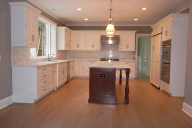 This is an example of a classic kitchen in Bridgeport.