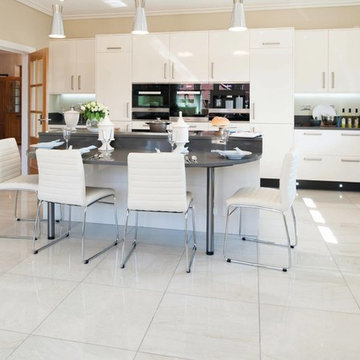Cucina Pavimento effetto marmo - Gotha Quartz Lux 59x59