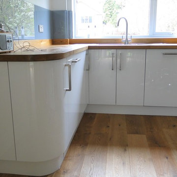 Curved Base with Curved Oak Worktop