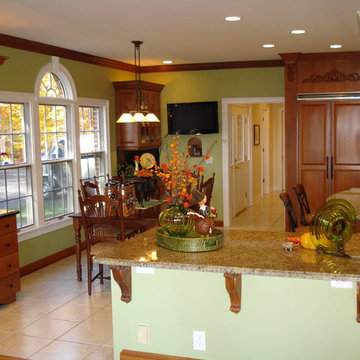 Custom Kitchen and Dining Room Cabinets
