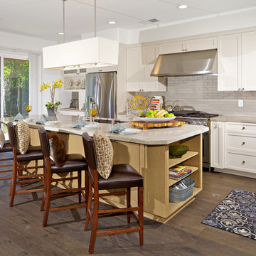 Custom Kitchen Cabinets