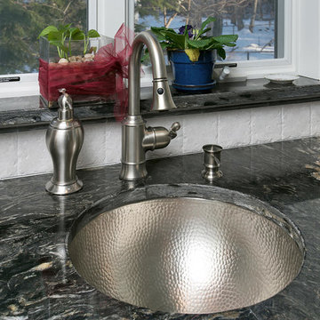 Custom Kitchen Countertop - Granite in Titanium