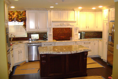Inspiration for a timeless kitchen remodel in Louisville