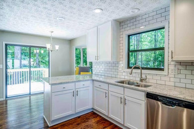 Transitional kitchen photo in Atlanta