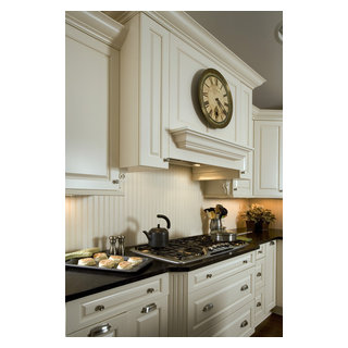 range hood with clock
