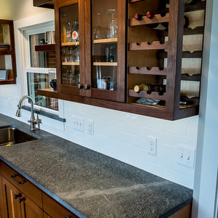 Kitchen - mid-sized contemporary kitchen idea in New Orleans