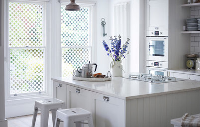 9 Stunning Kitchen Window Treatments