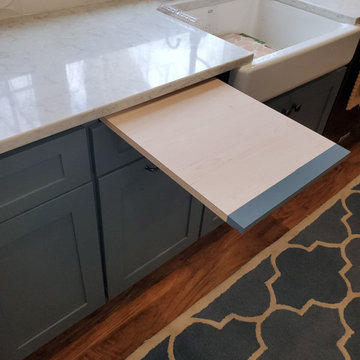 Cutting Board Pull Out