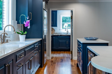 Inspiration for a transitional kitchen remodel in Raleigh