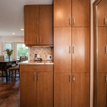 Danbury Brown-Toned Contemporary Kitchen