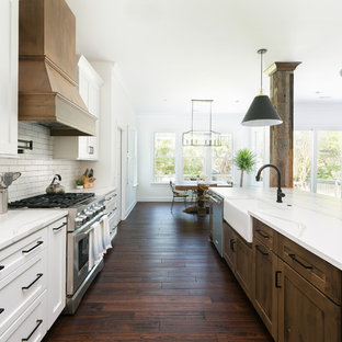 75 Beautiful Farmhouse Kitchen With Brick Backsplash Pictures Ideas July 21 Houzz