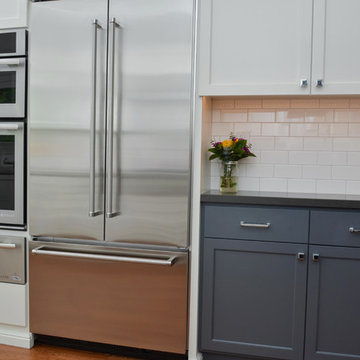 Kitchen Remodel with Duo Tone Cabinetry