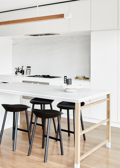 Modern Kitchen by Living Edge