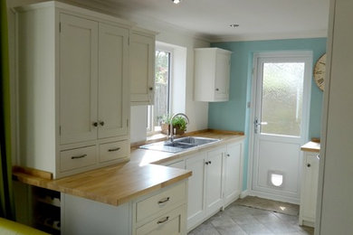 Photo of a classic kitchen in Cardiff.