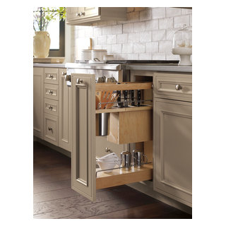 Base Spice Pull Out Cabinet - Decora Cabinetry