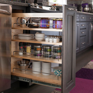 Decorá Cabinets: Spice Pullout Cabinet