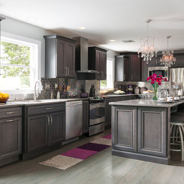 Decorá Cabinets: Warm Gray Kitchen