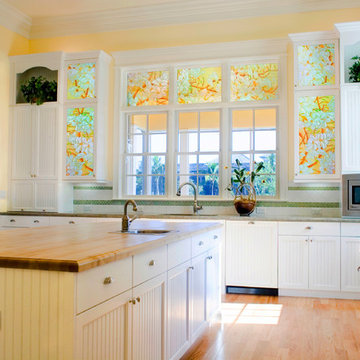 Decorative Glass for Windows and Cabinets