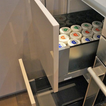 Deep "Legrabox" drawers | Modern Kitchen