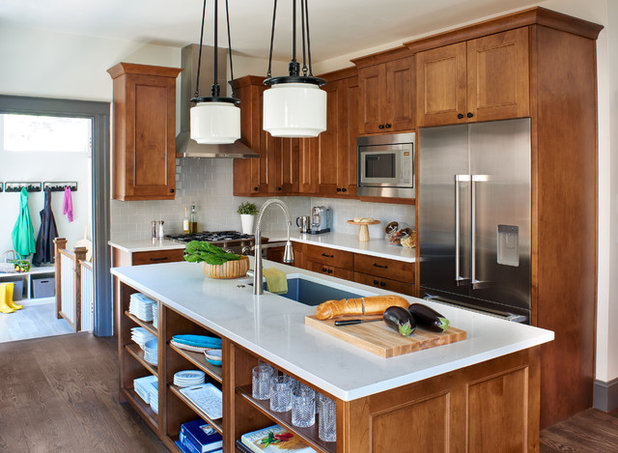 Craftsman Kitchen by Beautiful Habitat: Design & Decoration
