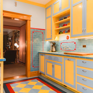 Photo of a midcentury kitchen in Chicago.