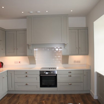 Designwood ltd Handpainted bespoke kitchen