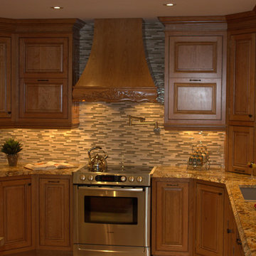 Detailled wood hood kitchen