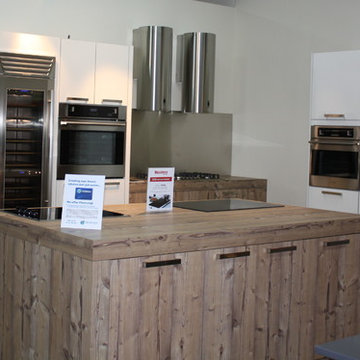 Display Kitchen Trail Appliances Richmond Location