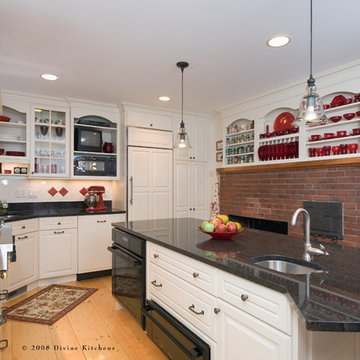 Divine Kitchens LLC