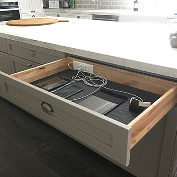 Docking Drawer Blade - Kitchen In-Drawer Charging Outlet