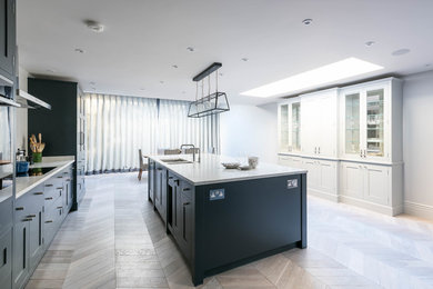 Example of a trendy kitchen design in London