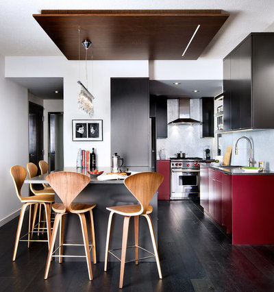 Modern Kitchen by Toronto Interior Design Group
