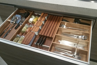 Drawer accessories and organization