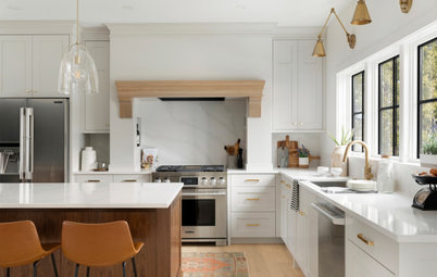Kitchen of the Week: Creamy White, Wood and Brass in an Open Plan