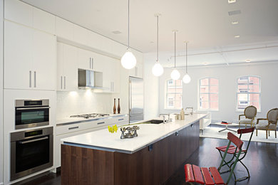 Inspiration for a contemporary kitchen remodel in New York