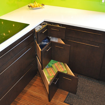 E.S. modern kitchen