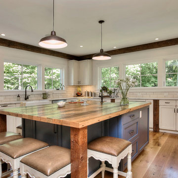 Easton Traditional Farmhouse