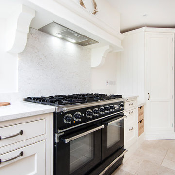Eat your heart out in this beautiful spacious family kitchen