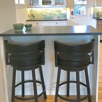 Eating Bar with stools