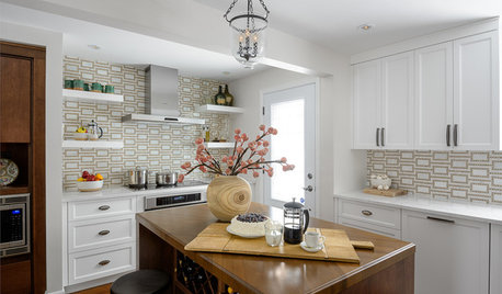 Kitchen of the Week: Hardworking Island in a Timeless Space