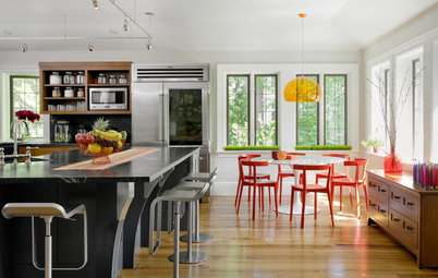 10 Reasons to Fall in Love With Red Dining Chairs