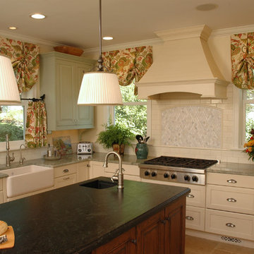 Eclectic Traditional Kitchen
