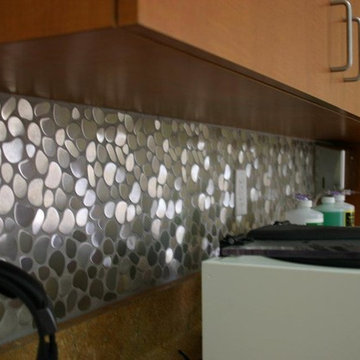 Eden Mosaic Tile Installations: River Rock Pattern Mosaic Stainless Steel Tile