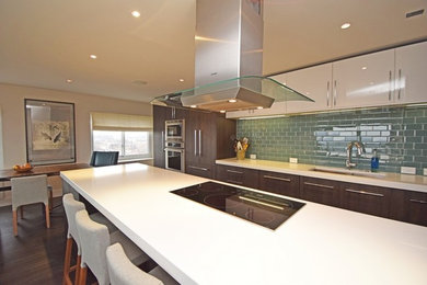 Inspiration for a contemporary kitchen remodel in Cincinnati