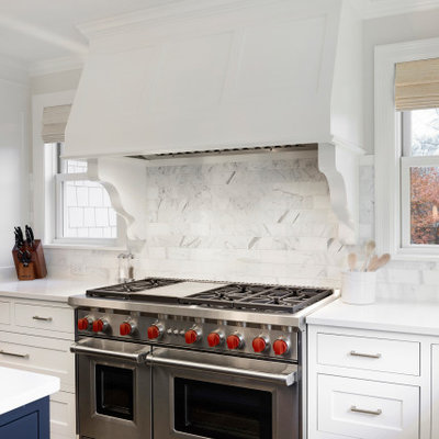 Inspiration for a transitional kitchen remodel in Minneapolis
