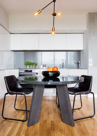 Contemporary Kitchen by Zulufish