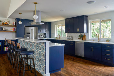 Kitchen - kitchen idea in Seattle